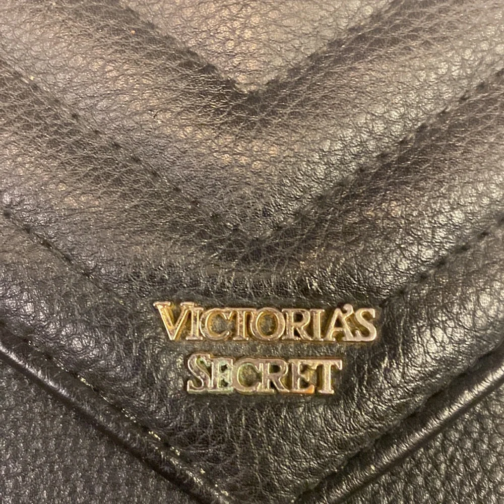 Victoria Secret Wallet - Picture 4 of 4